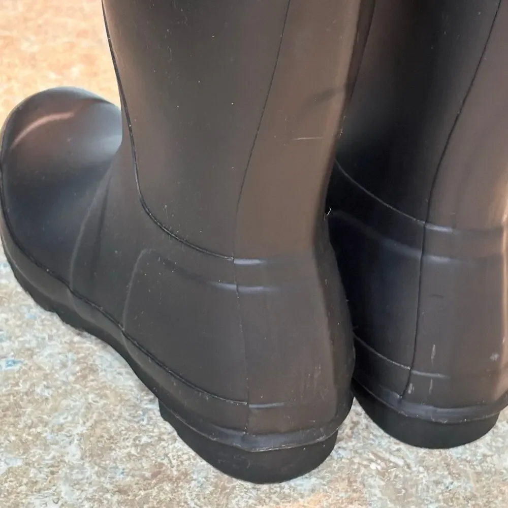 Hunter Boots Original Matte Black Tall Waterproof Rubber Pull on Rainboot Size 9